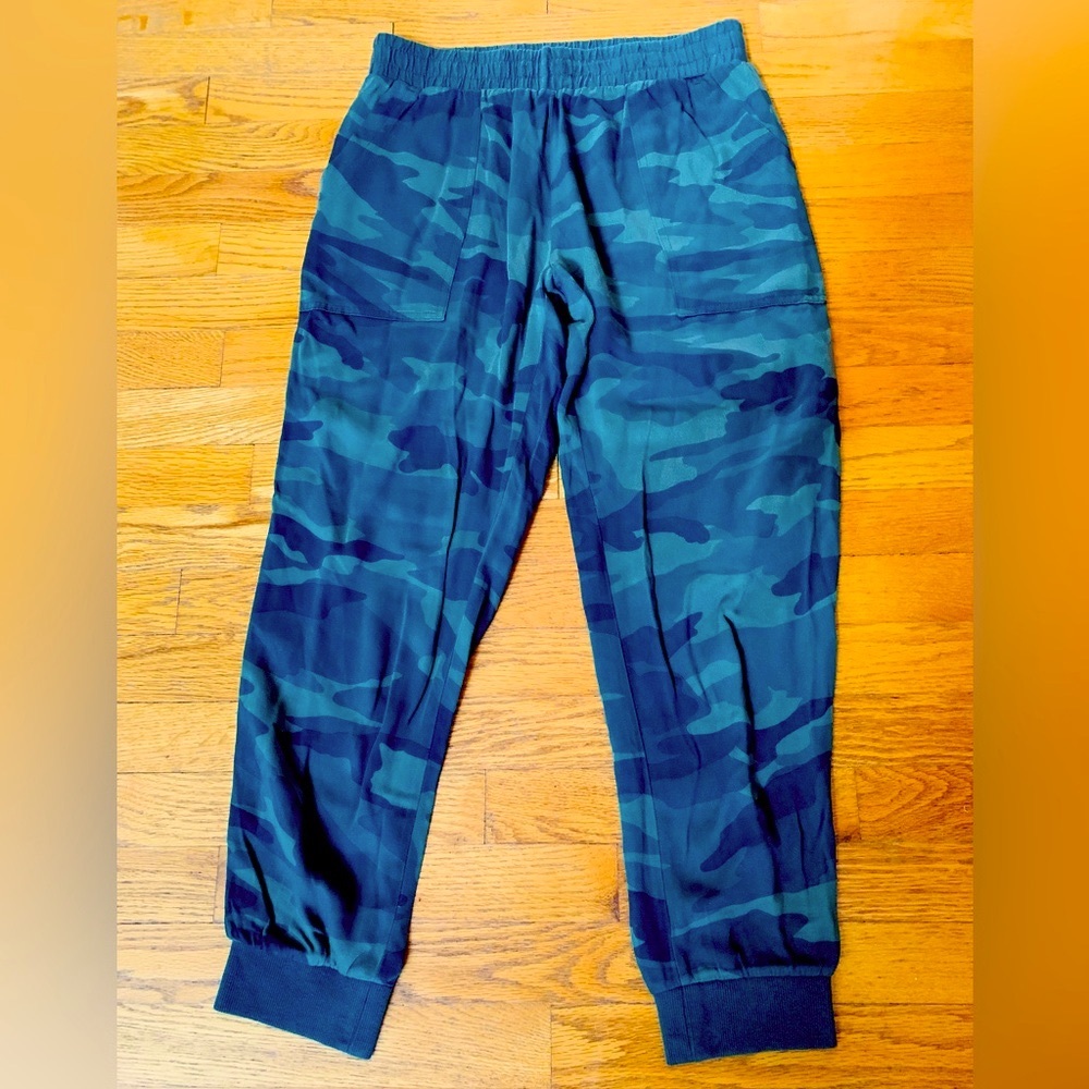 Splendid Jogger Pant Tapered Ankle Camouflage Green M Elastic 29 Waist Like New